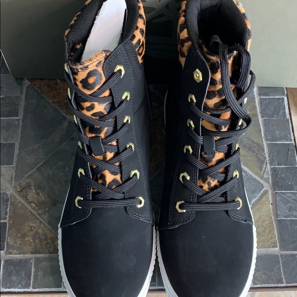 Timberland Skyla Bay in Black Leather & Leopard - 5x #hostpick - Picture 7 of 10